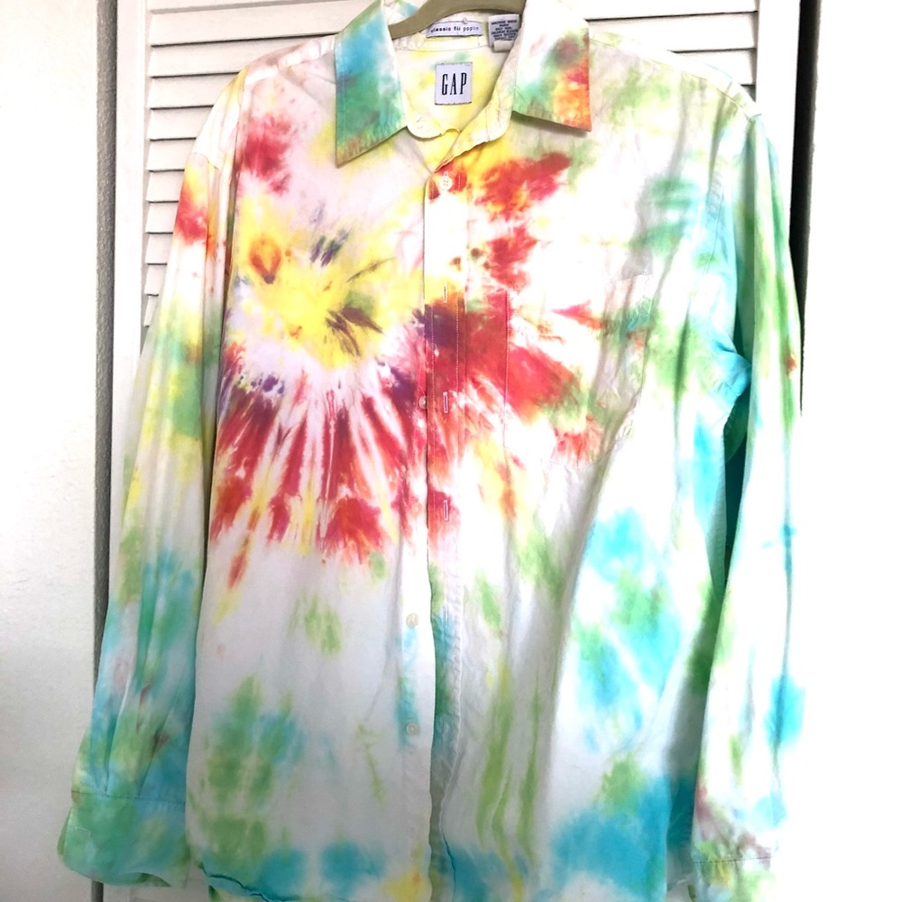 Gap Mens Tie dyed collared long sleeve shirt size M